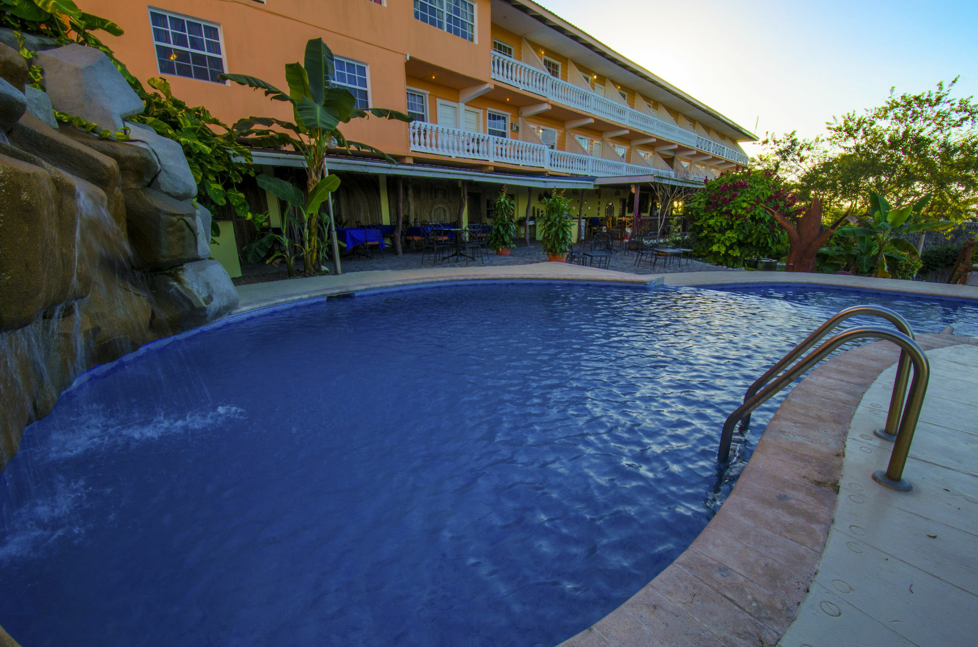 Cahal Pech Village Resort San Ignacio Eksteriør bilde